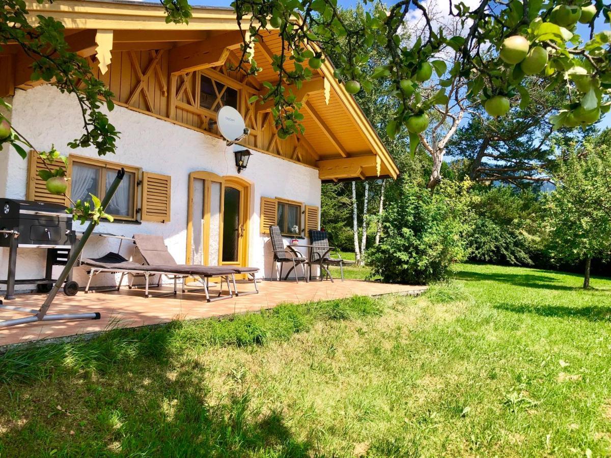 Ferienhaus Veronika Mit 2000Qm Garten Und Bergblick Unterammergau Dış mekan fotoğraf