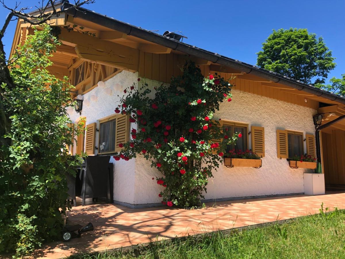 Ferienhaus Veronika Mit 2000Qm Garten Und Bergblick Unterammergau Dış mekan fotoğraf
