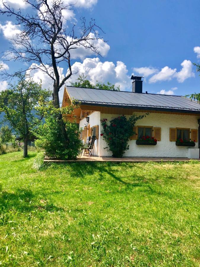 Ferienhaus Veronika Mit 2000Qm Garten Und Bergblick Unterammergau Dış mekan fotoğraf
